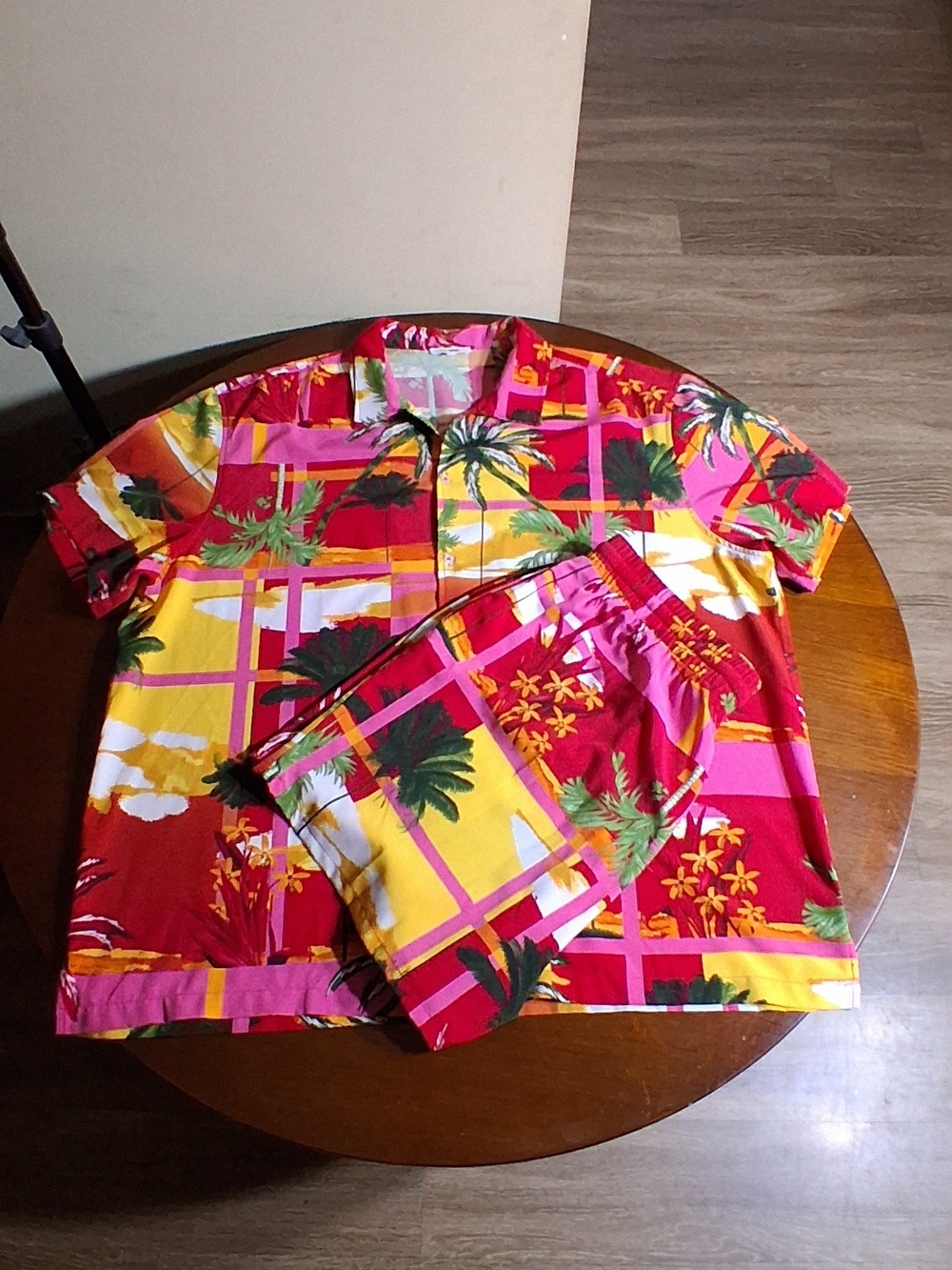 Fashion Nova Men's HAWAIIAN Suit in Red, Pink, Yellow and Green